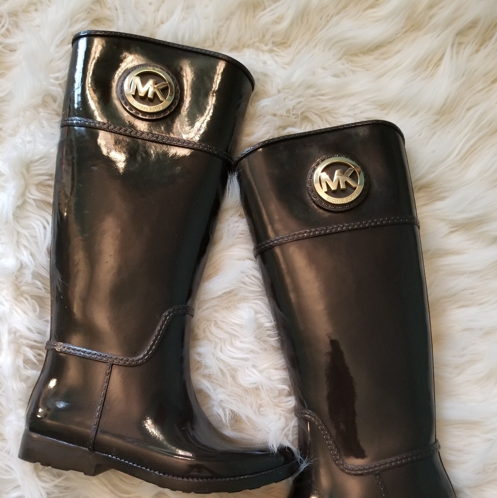 🔥SALE🔥Michael Kors Rainboots Gold Accent